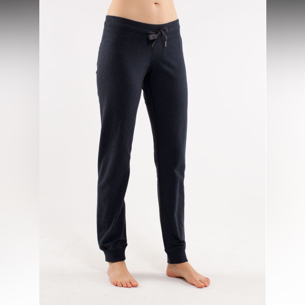 lululemon Tea Lounge Pant (sweat pant)